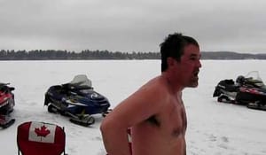 Kanadensisk is-fiske-pimpling (varning för superhjälte)