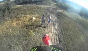 Motorcross i huvudet (ont ont ont)