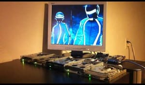 Daft Punk - Derezzed cover gjord på 5 diskettstationer